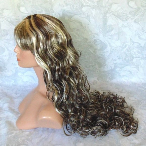 BROWN Long Layers of Soft Sexy Curls 28\